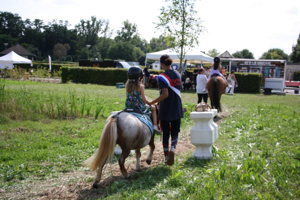 Balade en poney - Forums des associations 2024 - Agrandir l'image, fenêtre modale