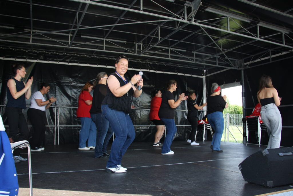 Danse country - Forum des associations 2024 - Agrandir l'image, fenêtre modale