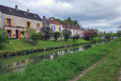 Vue du canal de l'Ourcq à Marnoue-la-Poterie - May-en-Multien - Agrandir l'image 1 sur 3, fenêtre modale