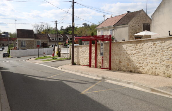 Arret de bus - ARMENTIERES EN BRIE CENTRE