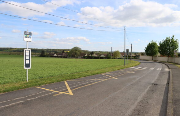 Arret de bus - ARMENTIERES EN BRIE LES VIGNES