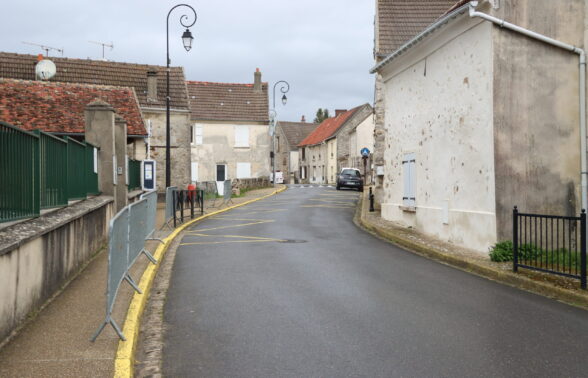 Arret de bus - COULOMBS EN VALOIS CENTRE (VERS CERTIGNY)