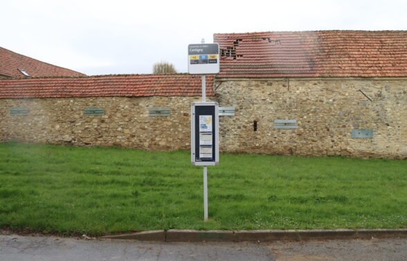 Arret de bus - COULOMBS EN VALOIS CERTIGNY