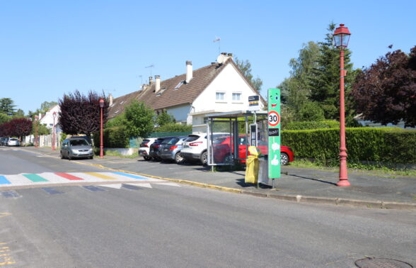 Arret de bus - LIZY SUR OURCQ MATERNELLE