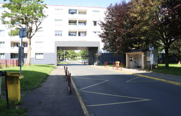 Arret de bus - LIZY SUR OURCQ RESIDENCE LE MENTON