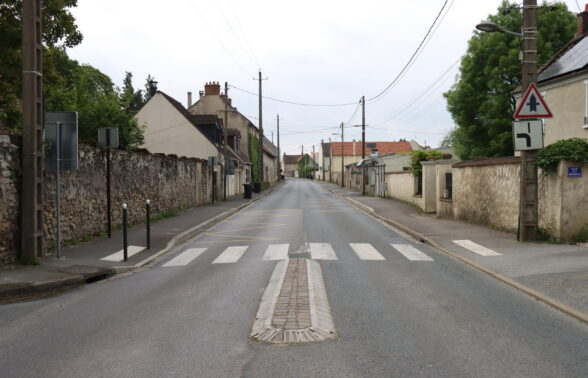 Arret de bus - MARCILLY EGLISE