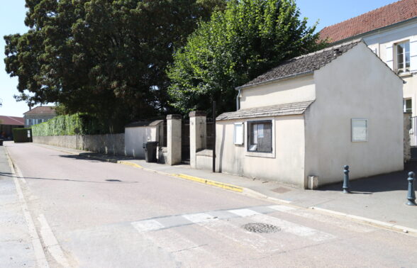 Arret de bus - TROCY EN MULTIEN ECOLE