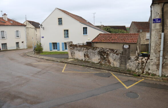 Arret de bus - VENDREST EGLISE