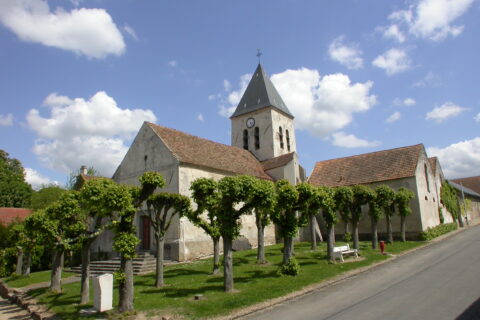 Vue de l'église de Jaignes