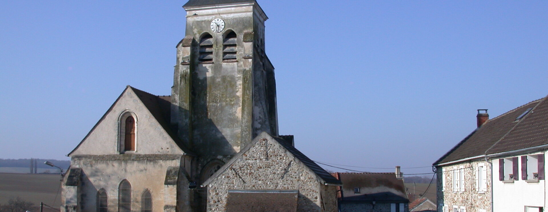 Vue de l'église de Germigny-sous-Coulombs