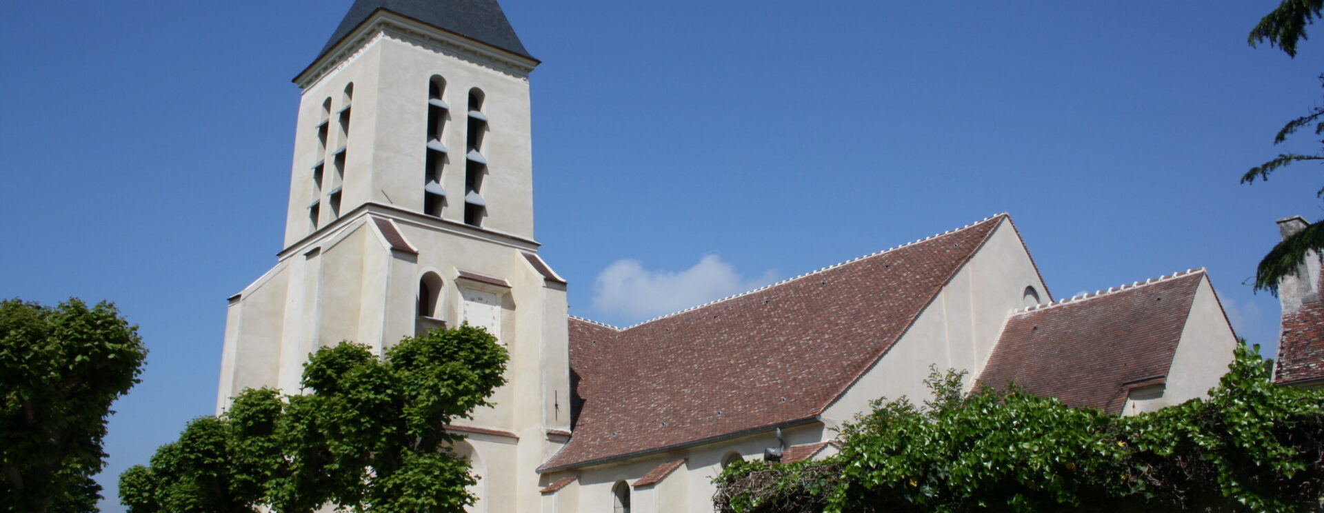 Vue de l'église de Tancrou