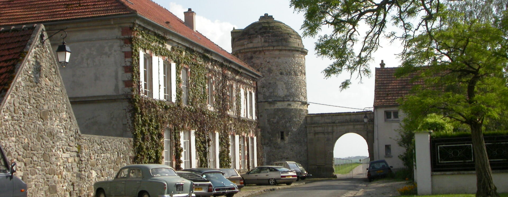 Vue extérieure de la ferme de Trocy-en-Multien