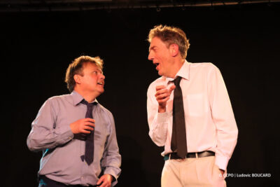 Extrait du spectacle "Coup de foudre" de la Cie Les Paraconteurs joué à la salle des fêtes d'Étrépilly - Agrandir l'image 12 sur 30, fenêtre modale