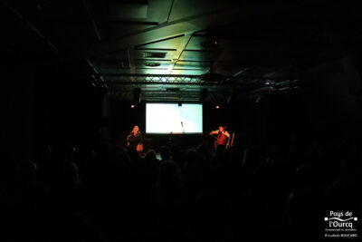 Eskelina et Philippe DESBOIS, artistes du conte musical illustré "Into the woods" à la Pyramide Jean DIDIER à Mary-sur-Marne - Agrandir l'image 3 sur 33, fenêtre modale